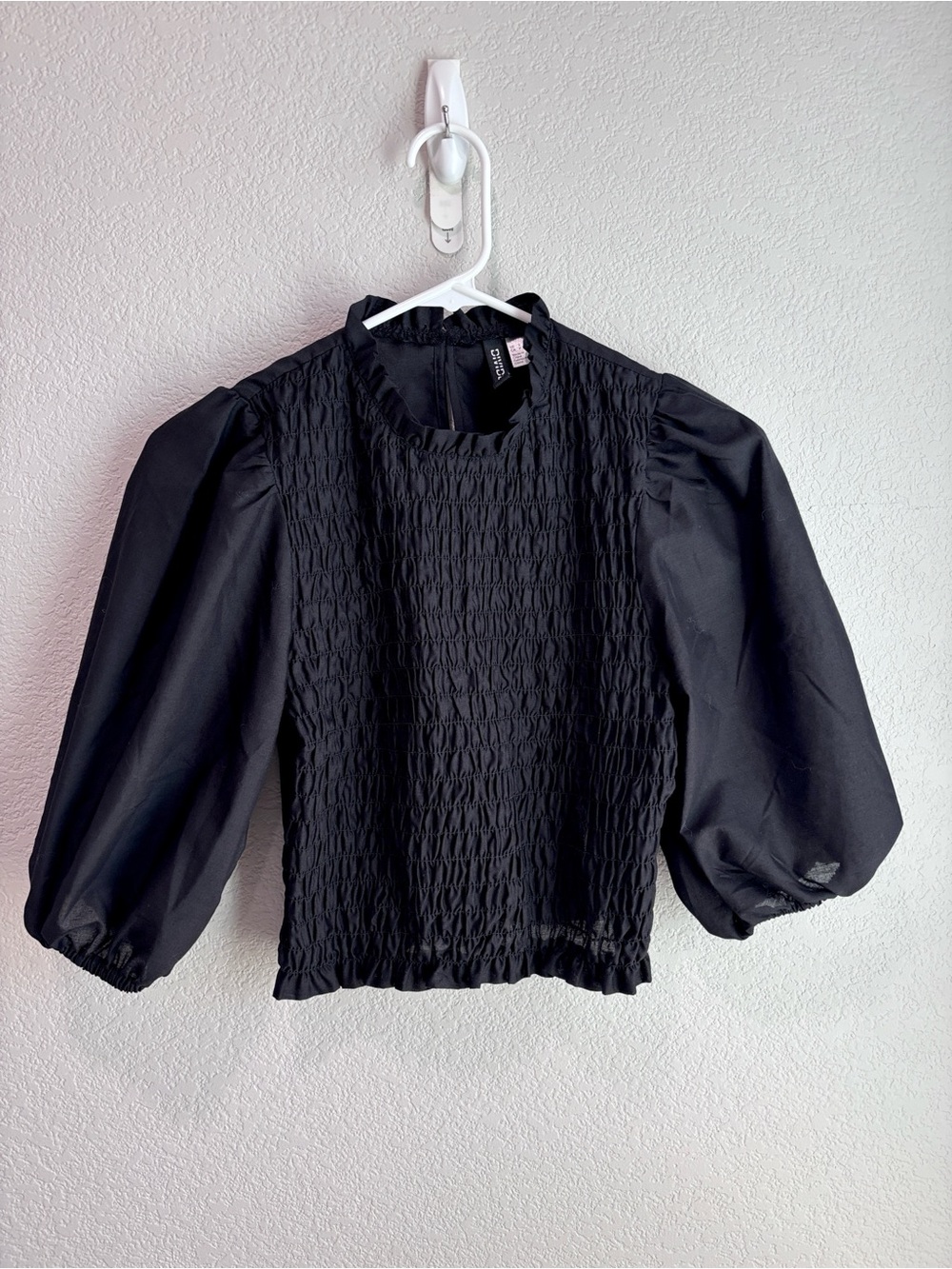 H&M Smocked Puff Sleeve Black Top Women’s Size Small